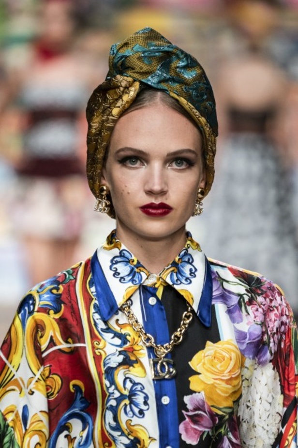 عرض ازياء dolce & gabbana لربيع وصيف 2021 ضمن أسبوع الموضة في ميلانو
