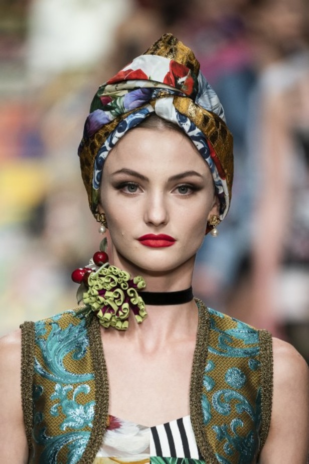 عرض ازياء dolce & gabbana لربيع وصيف 2021 ضمن أسبوع الموضة في ميلانو