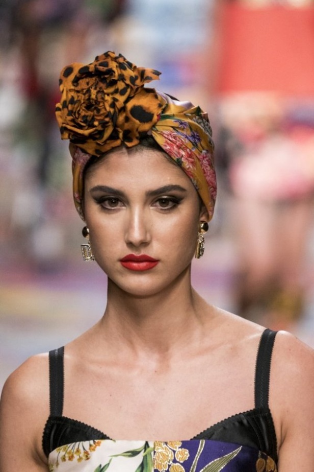 عرض ازياء dolce & gabbana لربيع وصيف 2021 ضمن أسبوع الموضة في ميلانو
