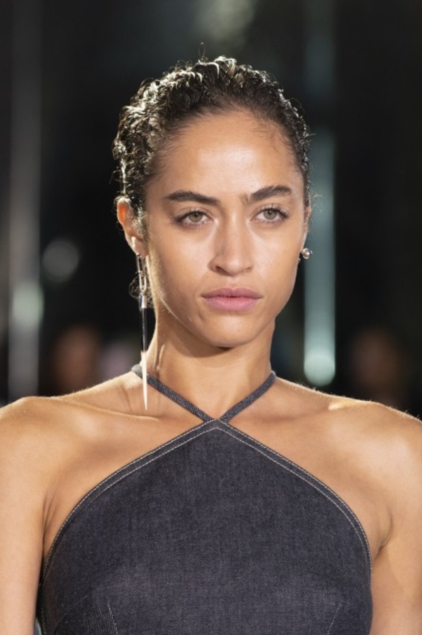 اسبوع الموضة في لندن 2019   مجموعة أزياء ديفيد كوما الجاهزة لربيع وصيف 2020