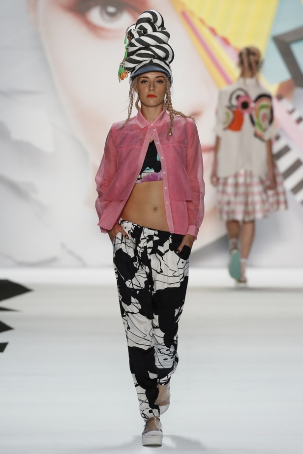 الصيف القادم صاخب مع Desigual