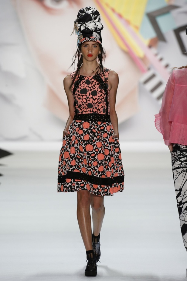 الصيف القادم صاخب مع Desigual