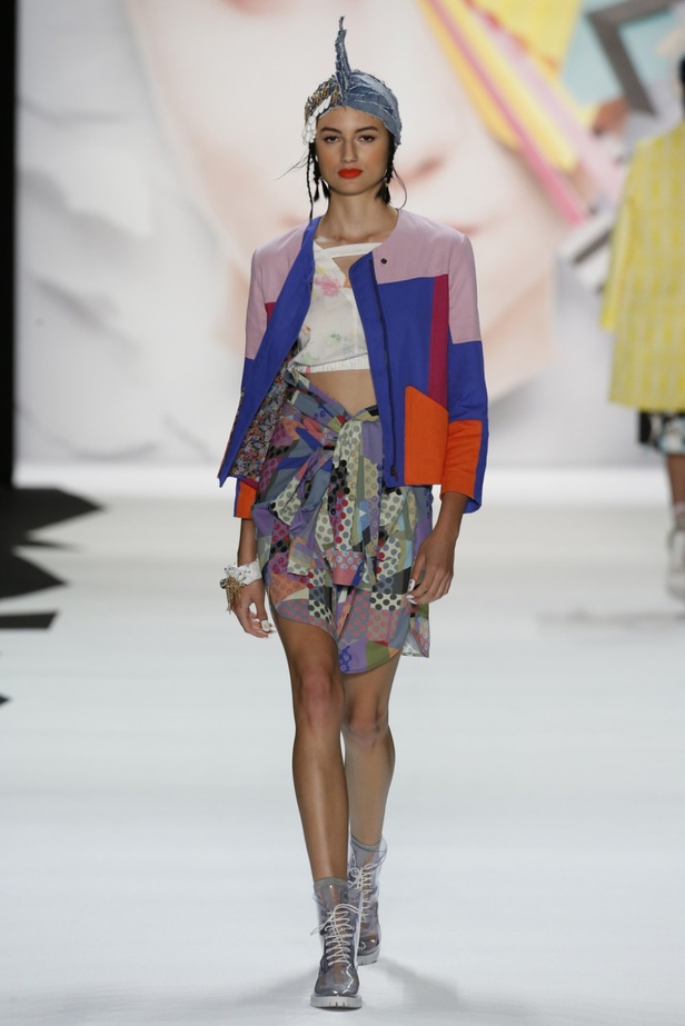 الصيف القادم صاخب مع Desigual