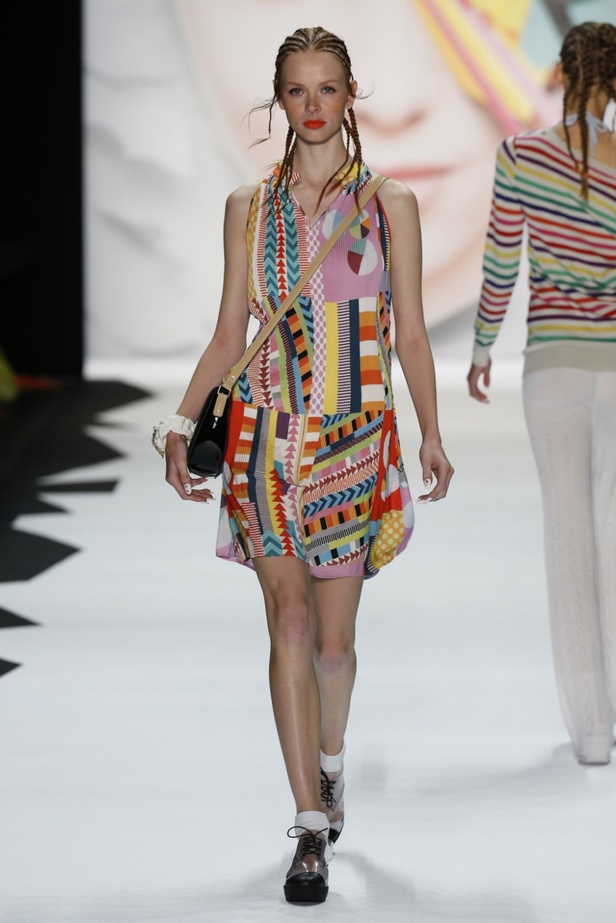 الصيف القادم صاخب مع Desigual