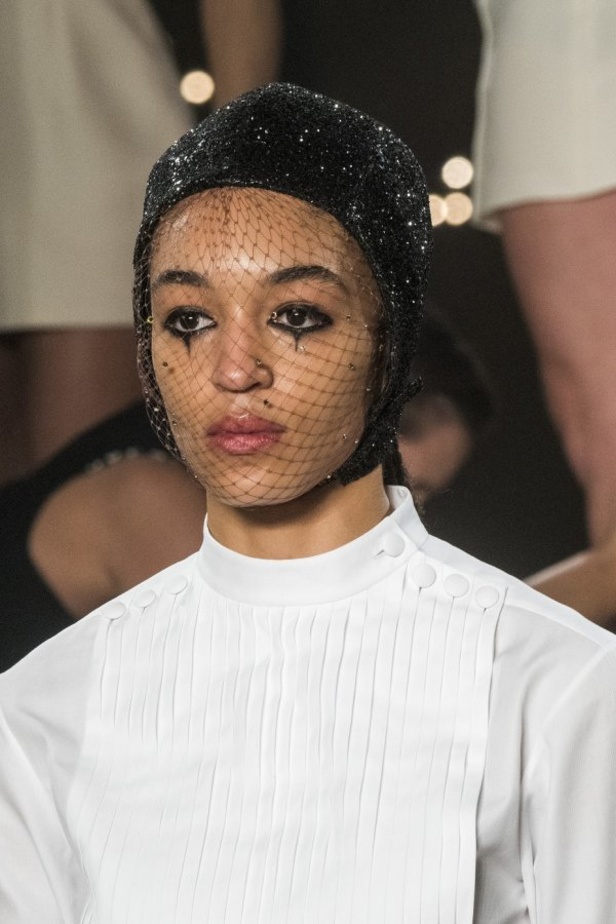 عرض أزياء Christian Dior للهوت كوتور لربيع وصيف 2019 !