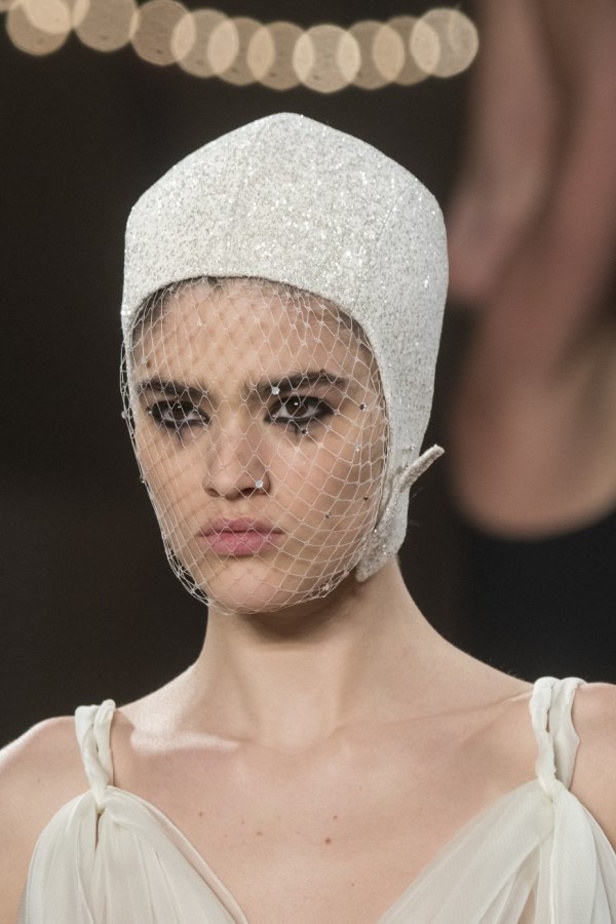 عرض أزياء Christian Dior للهوت كوتور لربيع وصيف 2019 !