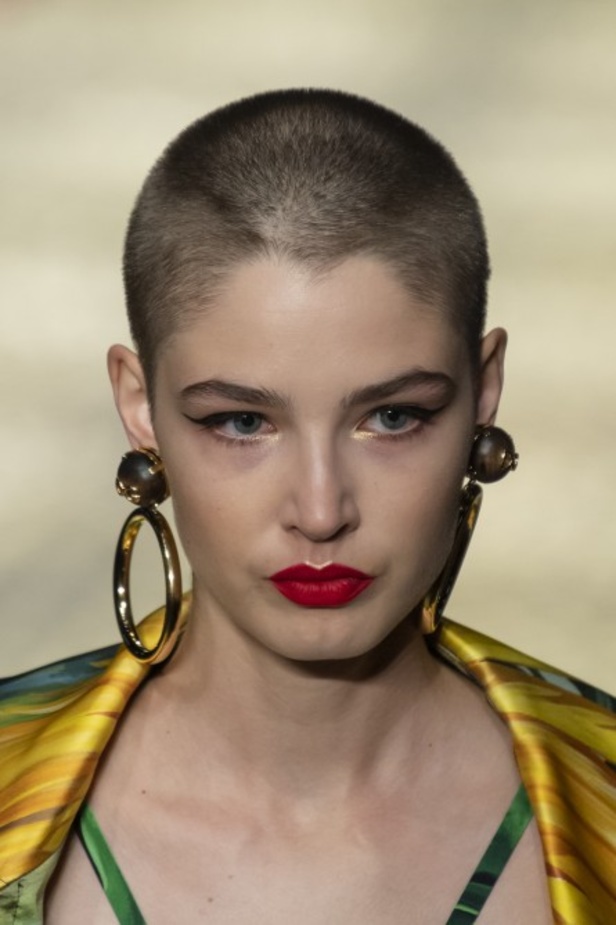 اسبوع الموضة في باريس 2019 ازياء MAISON DIOR الفاخرة لربيع وصيف 2020