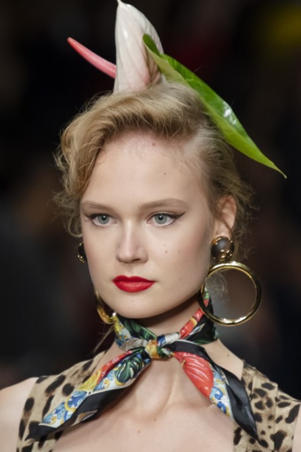 تصاميم عكست الألوان والمرح في عرض Dolce & Gabbana