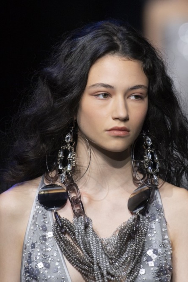 اسبوع الموضة في ميلان 2019 عرض أزياء Emporio Armani لربيع وصيف 2020 من ميلان