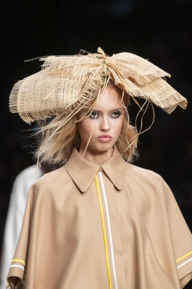 سافري الى عالم الرحلات البحرية مع مجموعة Elisabetta Franchi لربيع وصيف 2020