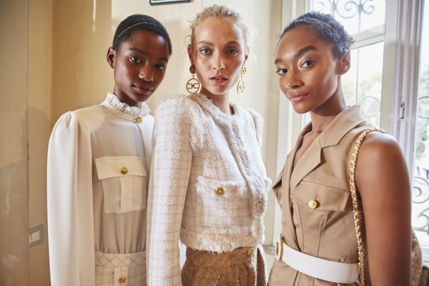 عرض ازياء Elisabetta Franchi من ميلانو لموسم ربيع وصيف 2021