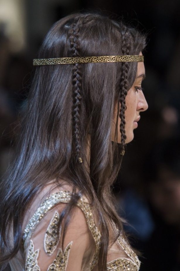 مجموعة ايلي صعب الملكية ضمن أسبوع الموضة في باريس 