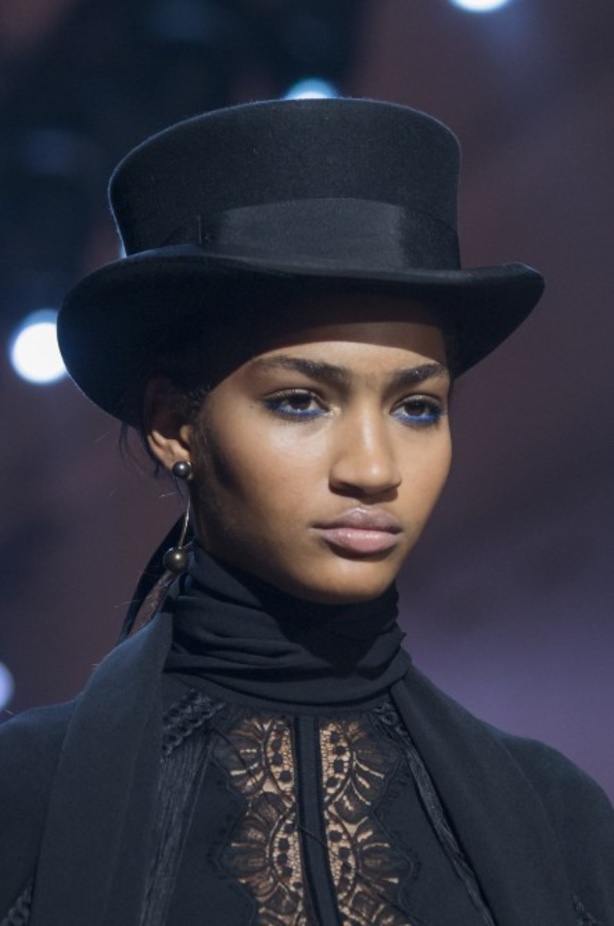 مجموعة ايلي صعب لخريف و شتاء 2018