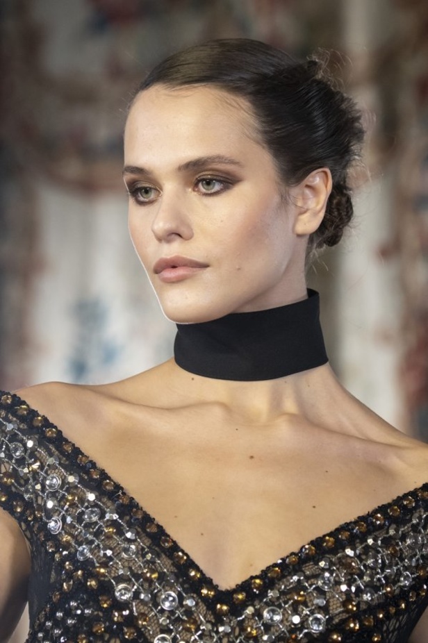 تصاميم كلاسيكية ومتنوعة من Elie Saab لخريف وشتاء 2019 