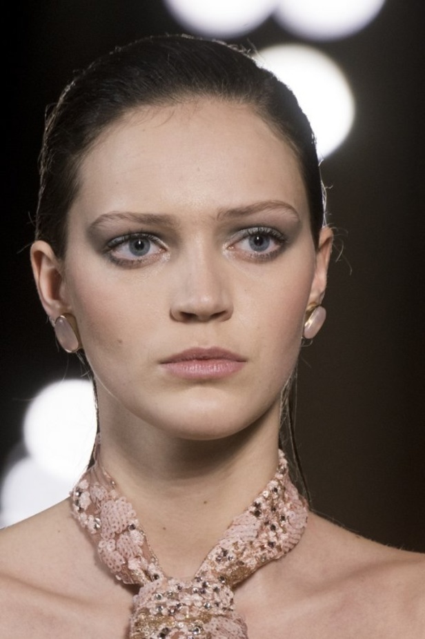 مجموعة ايلي صعب للهوت كوتور لربيع وصيف 2019