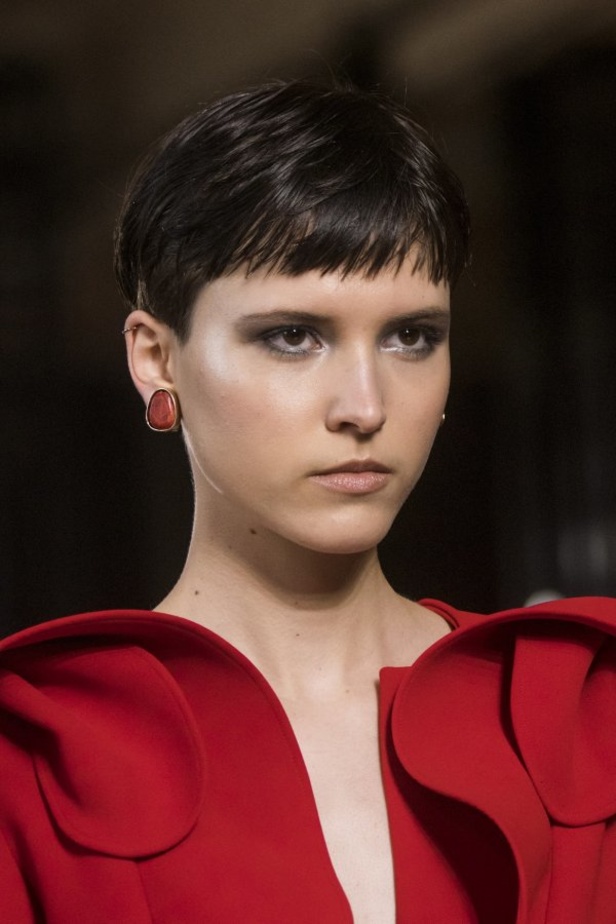 مجموعة ايلي صعب للهوت كوتور لربيع وصيف 2019