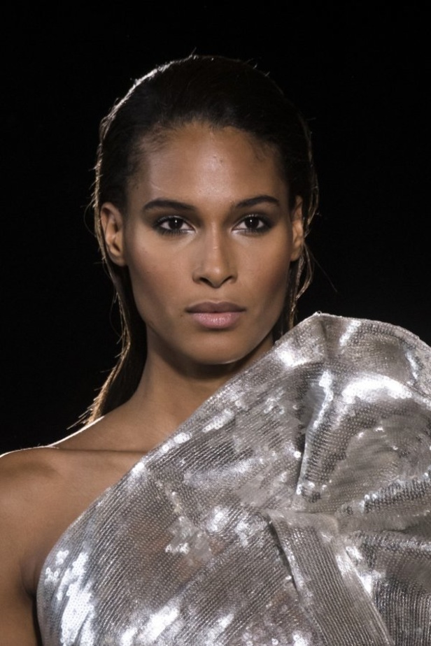 مجموعة ايلي صعب للهوت كوتور لربيع وصيف 2019