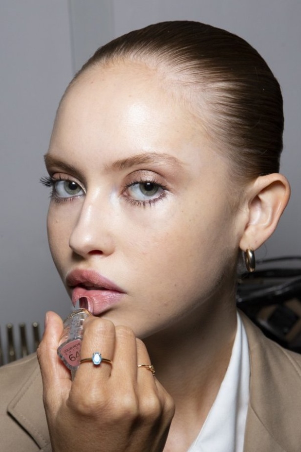 اسبوع الموضة في باريس 2019 مجموعة ايلي صعب الفاخرة لربيع وصيف 2020