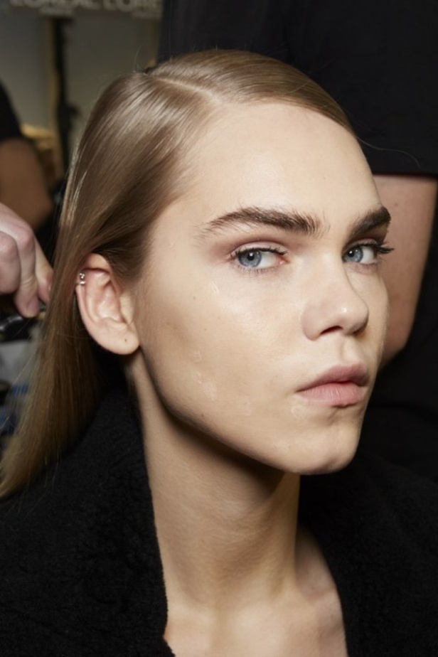 مجموعة Elie Saab لخريف وشتاء 2020-2021 خلال اسبوع الموضة في باريس