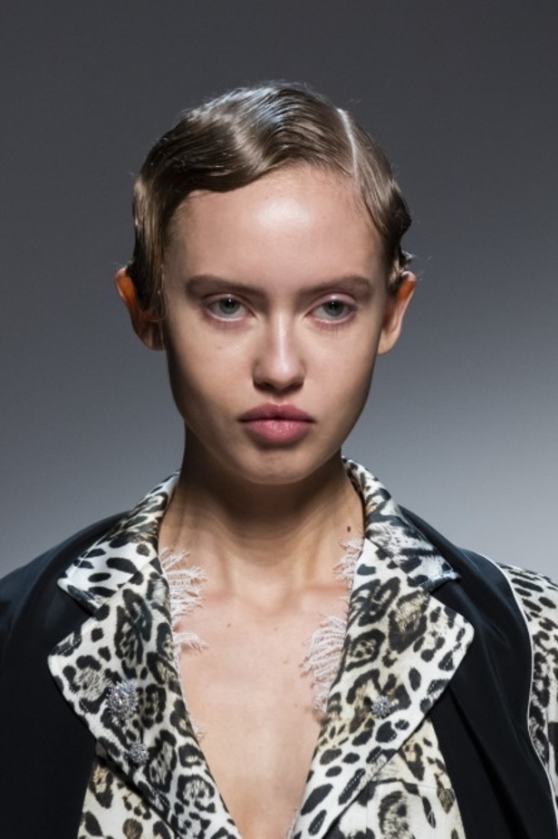 اسبوع الموضة في ميلان 2019 عرض أزياء ERMANNO SCERVINO لربيع وصيف 2020