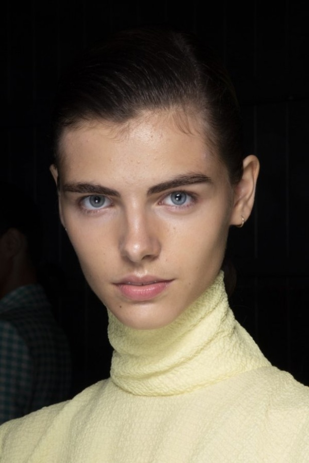 اسبوع الموضة في لندن 2019 مجموعة إميليا ويكستيد للملابس الجاهزة موضة ربيع وصيف 2020