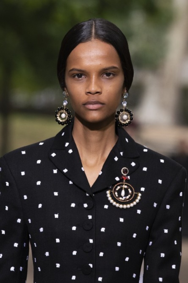 اسبوع الموضة في لندن 2019 عرض ازياء ERDEM لربيع وصيف 2020