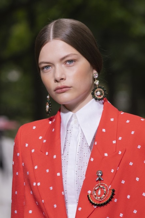 اسبوع الموضة في لندن 2019 عرض ازياء ERDEM لربيع وصيف 2020