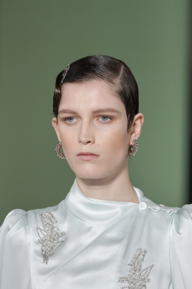 مجموعة erdem للالبسة الجاهزة من اسبوع الموضة في لندن  2020 