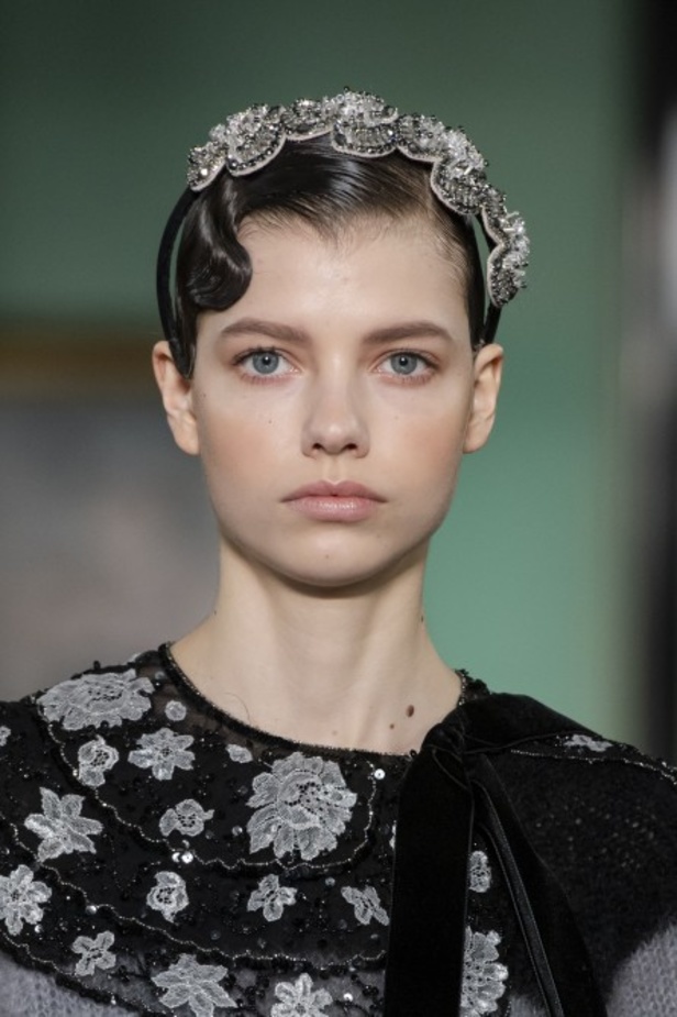 مجموعة erdem للالبسة الجاهزة من اسبوع الموضة في لندن  2020 