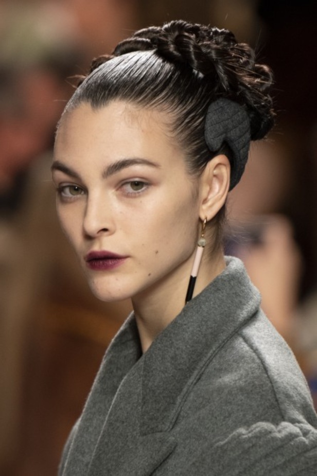 مجموعة فندي FENDI لخريف وشتاء 2020-2021 خلال اسبوع الموضة في ميلانو 