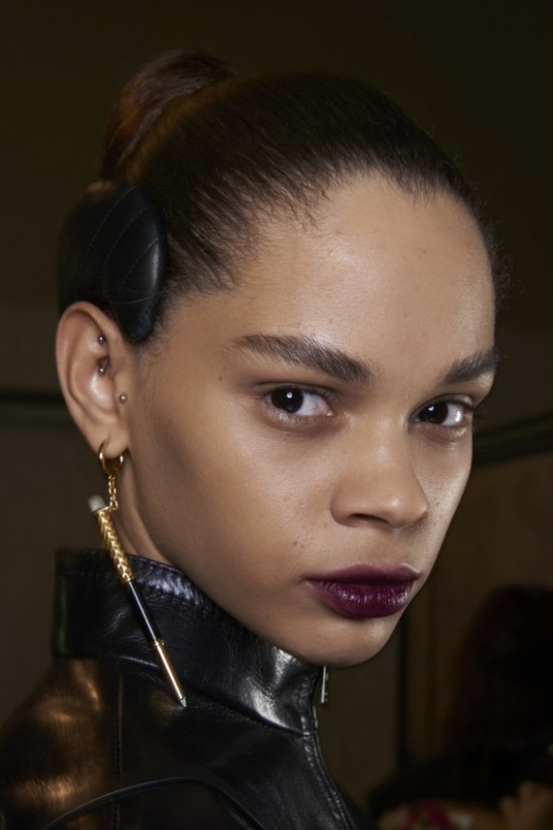 مجموعة فندي FENDI لخريف وشتاء 2020-2021 خلال اسبوع الموضة في ميلانو 