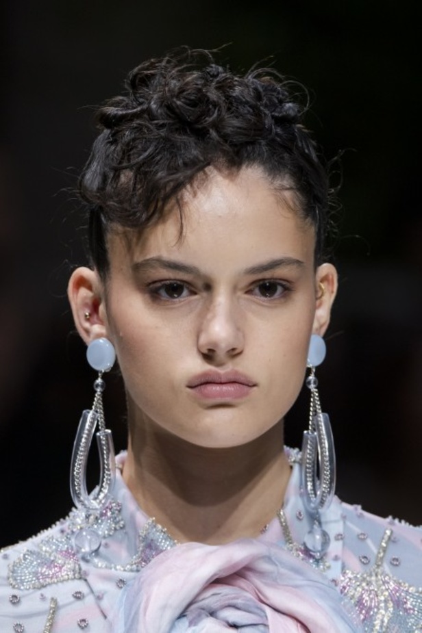 اسبوع الموضة في ميلان 2019 مجموعة GIORGIO ARMANI لربيع وصيف 2020