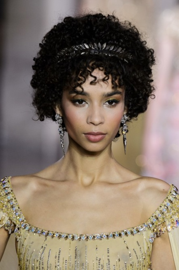 عرض ازياء جروج حقيبة لربيع وصيف 2018