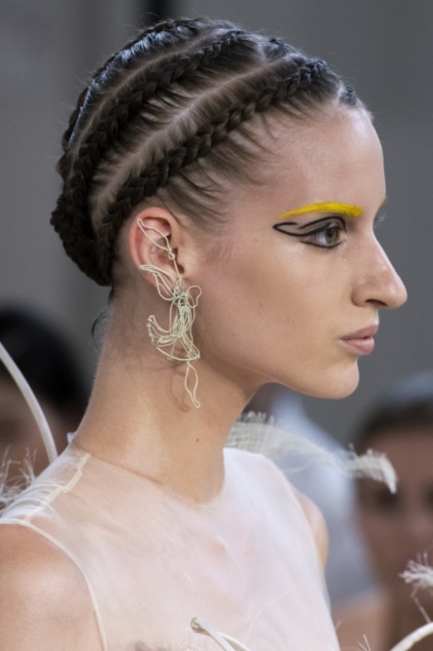 مجموعة Guo Pei للأزياء الفاخرة لخريف ٢٠١٨ !