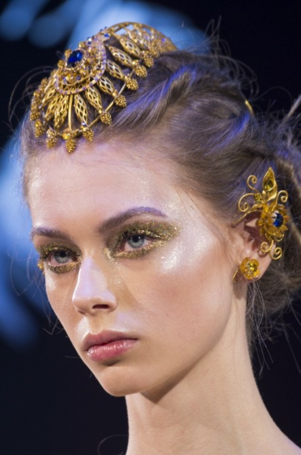 مجموعة Guo Pei للأزياء الفاخرة لربيع ٢٠١٨ !