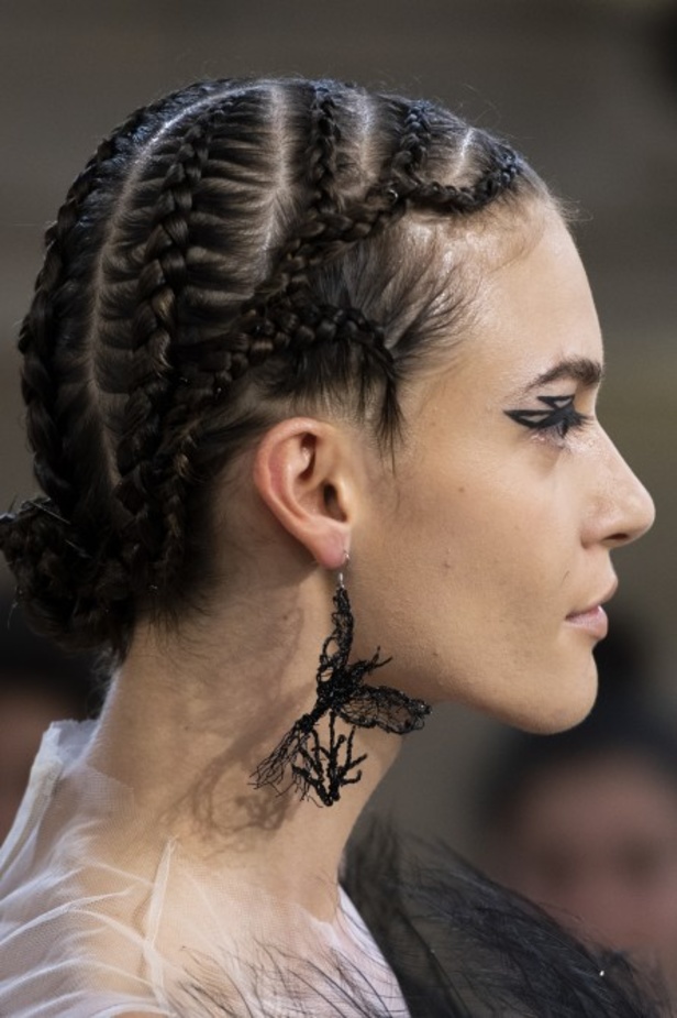 مجموعة Guo Pei للأزياء الفاخرة لخريف ٢٠١٨ !