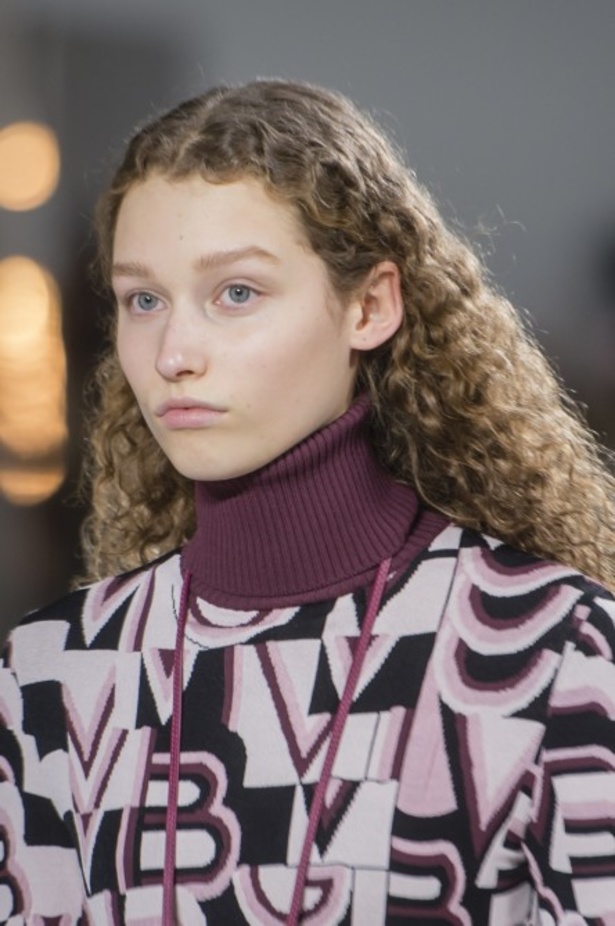 عرض ازياء جيامباتيستا فالي لموسم خريف وشتاء 2018