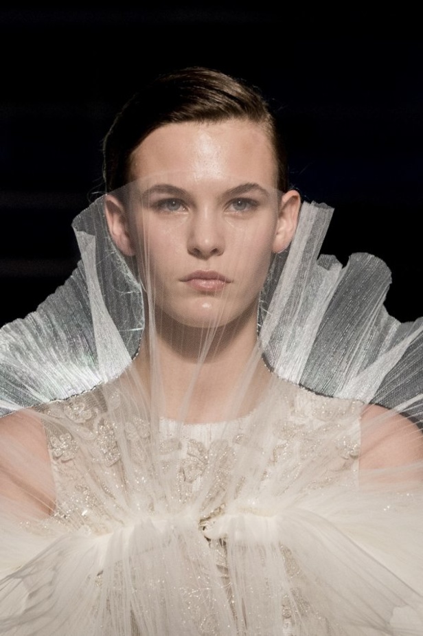 مجموعة الألبسة الراقية من جيامباتيستا فالي لربيع 2019