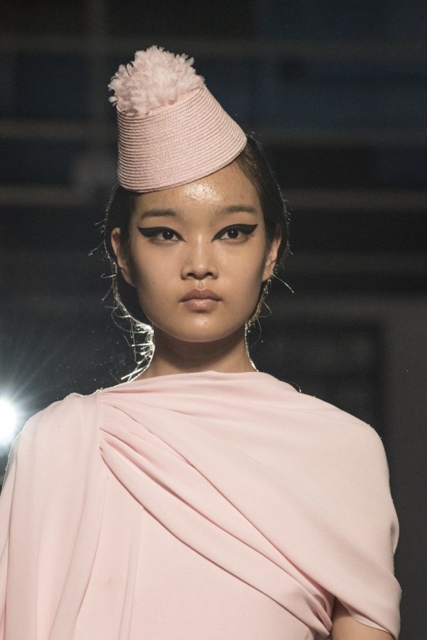 مجموعة الألبسة الراقية من جيامباتيستا فالي لربيع 2019