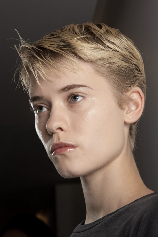 اسبوع الموضة في باريس 2019 مجموعة الالبسة الراقية من جيامباتيستا فالي لربيع وصيف 2020