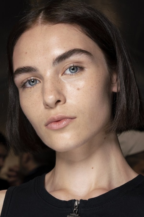 اسبوع الموضة في باريس 2019 مجموعة GIVENCHY لربيع وصيف 2020