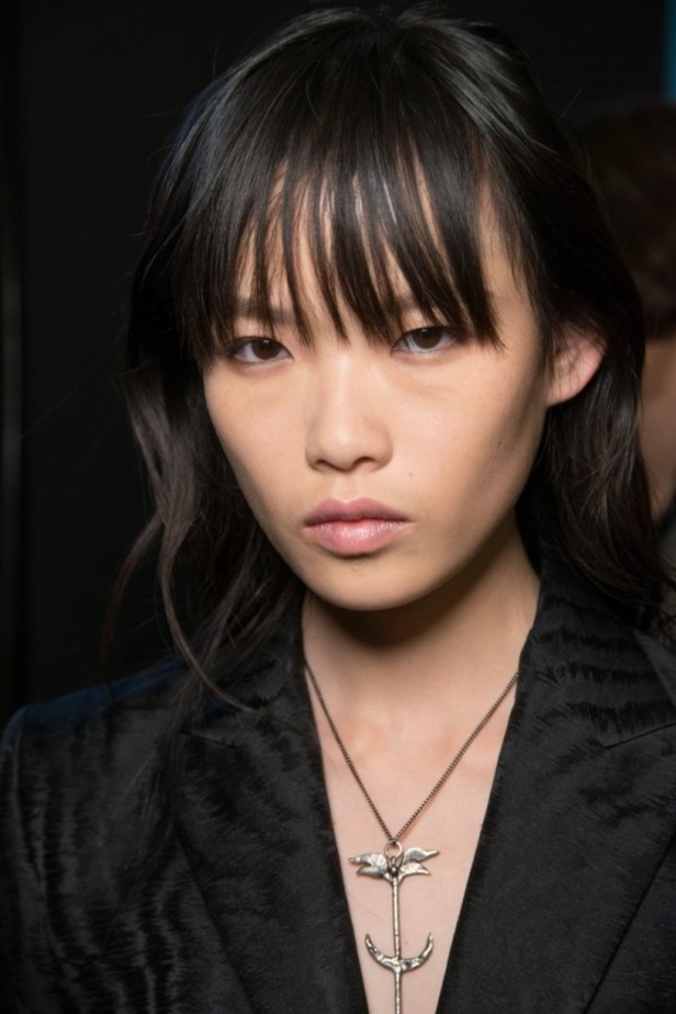 الكلاسيكية في مجموعة Givenchy لربيع وصيف 2018 في باريس