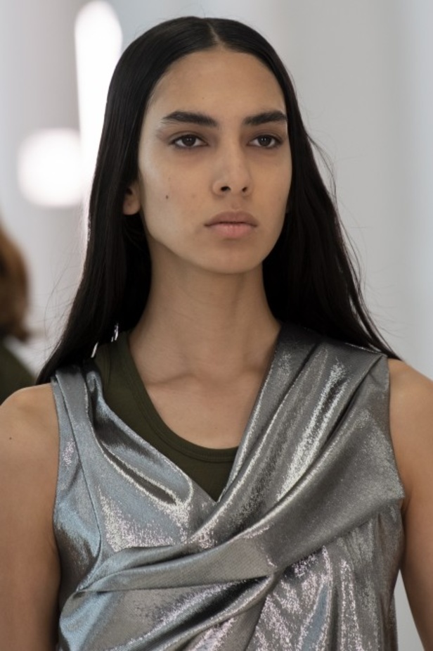 اسبوع الموضة في نيويورك 2019 مجموعة أزياء HELMUT LANG الجاهزة لربيع 2020  