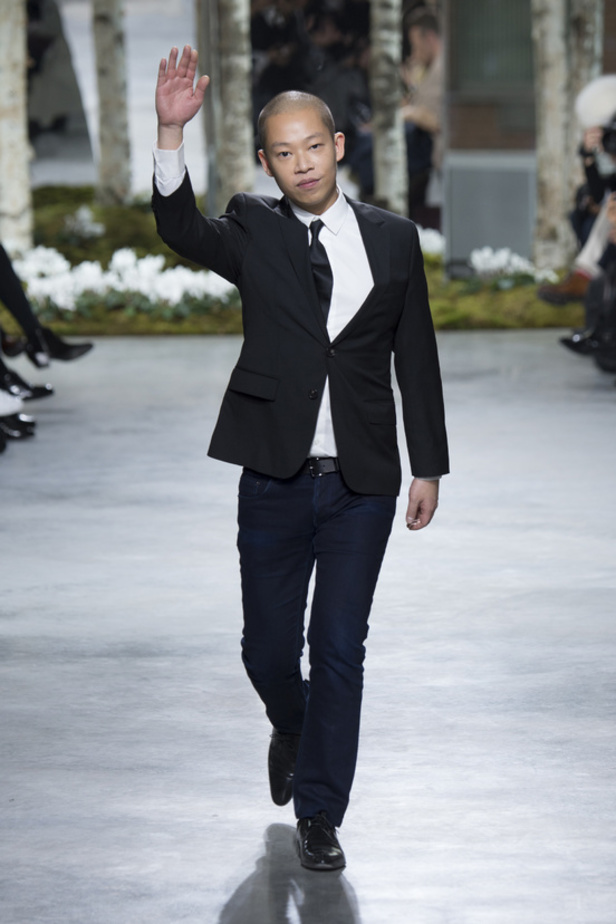 Hugo Boss: عالم كلاسيكي أنيق