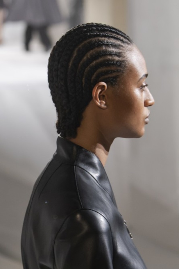 عرض أزياء Hermes لربيع وصيف 2021 من أسبوع الموضة في باريس