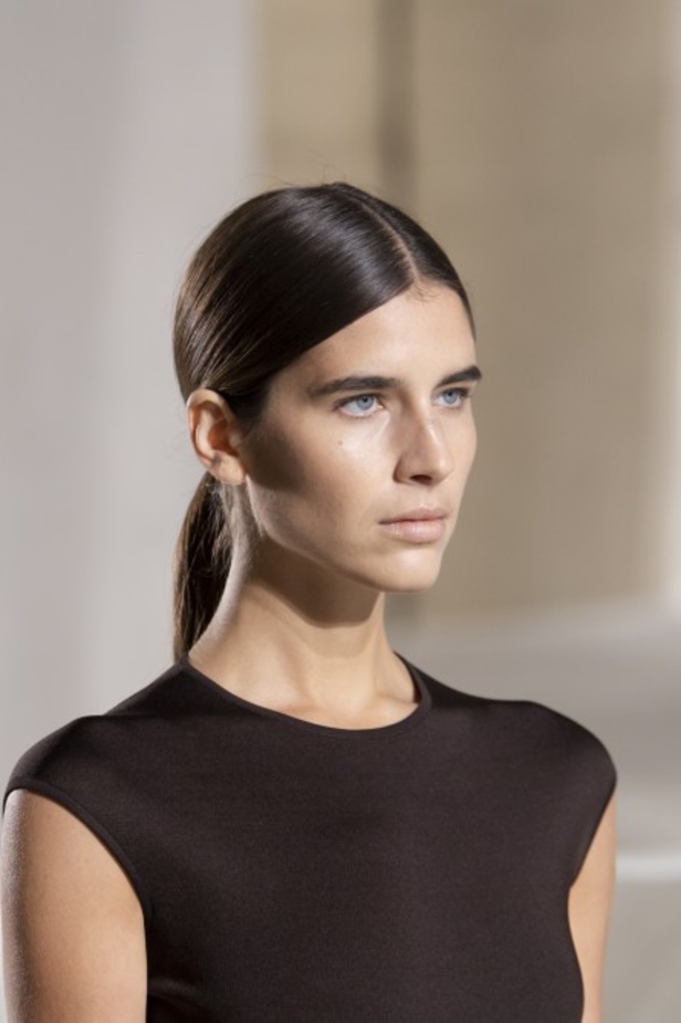 عرض أزياء Hermes لربيع وصيف 2021 من أسبوع الموضة في باريس