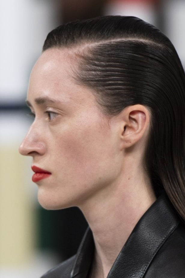 عرض أزياء Hermes لخريف وشتاء 2020-2021 خلال اسبوع الموضة في باريس