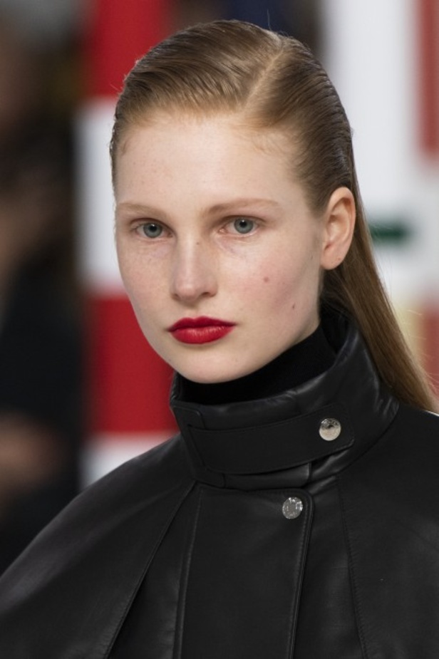 عرض أزياء Hermes لخريف وشتاء 2020-2021 خلال اسبوع الموضة في باريس