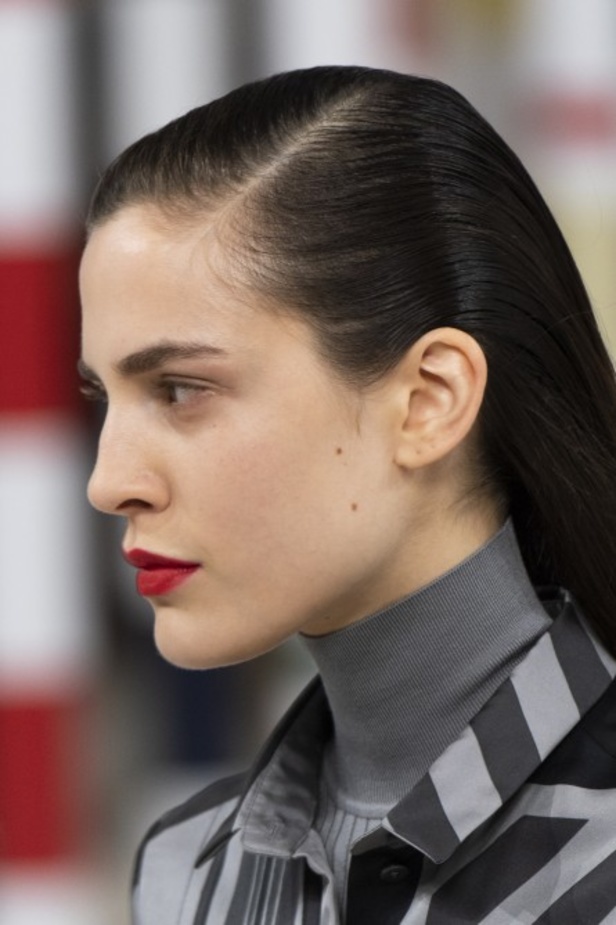 عرض أزياء Hermes لخريف وشتاء 2020-2021 خلال اسبوع الموضة في باريس