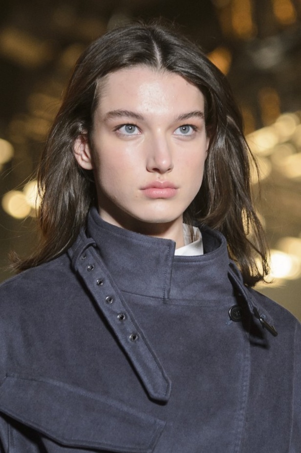 عرض أزياء إيزابيل ماران لخريف وشتاء 2017